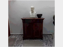 busto-antico-del-famoso-compositore 